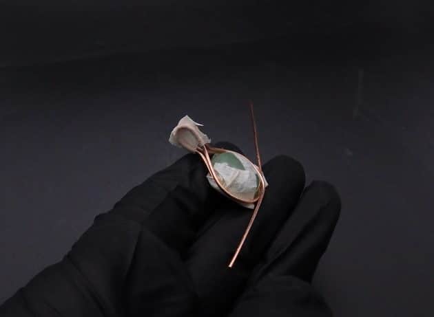 Wire-Wrapping Green Jade Cabochon With Crystal Beads Pendant Tutorial 16