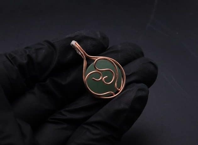 Wire-Wrapping Green Jade Cabochon With Crystal Beads Pendant Tutorial 26