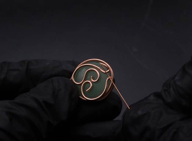 Wire-Wrapping Green Jade Cabochon With Crystal Beads Pendant Tutorial 28