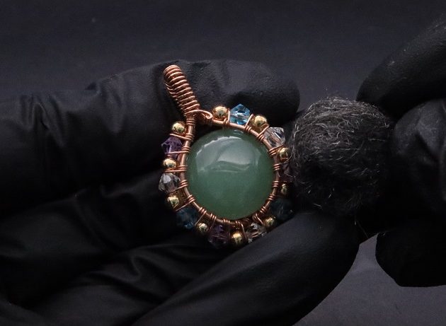 Wire-Wrapping Green Jade Cabochon With Crystal Beads Pendant Tutorial 56