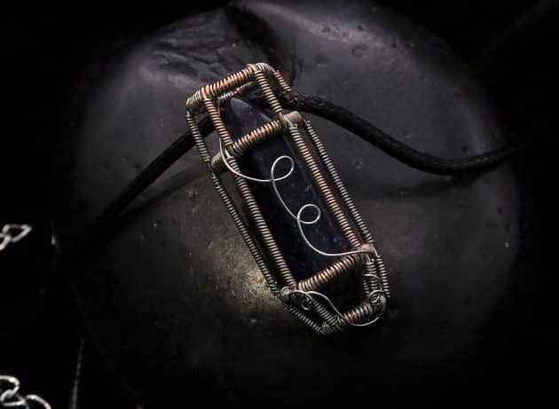 Wire-Wrapping Lapis Lazuli Crystal Point Sliding Cage Pendant Tutorial 0