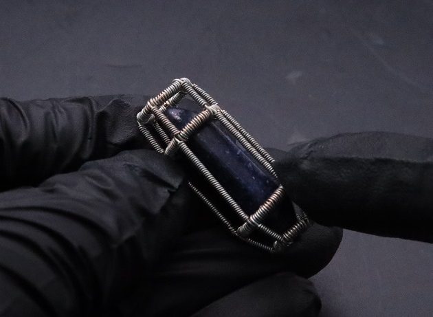 Wire-Wrapping Lapis Lazuli Crystal Point Sliding Cage Pendant Tutorial 20