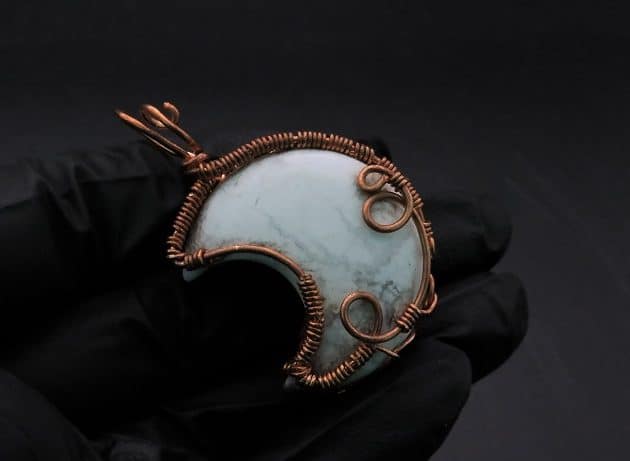 Wire-Wrapping Rooted White Howlite Crystal Moon Pendant Tutorial 49