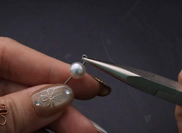 Wire-Wrapping Silver Dangle Pearl Flower Earrings Tutorial 11