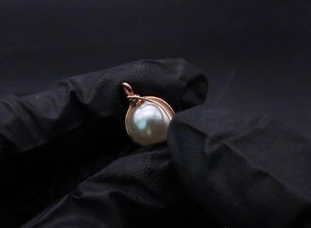 Wire-Wrapping Stylish Single Pearl Necklace Pendant Tutorial 41