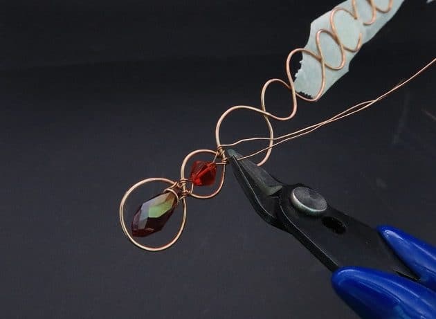 Wire-Wrapping Earthy Red Crystal Wire Loop Cuff Bracelet Tutorial 22