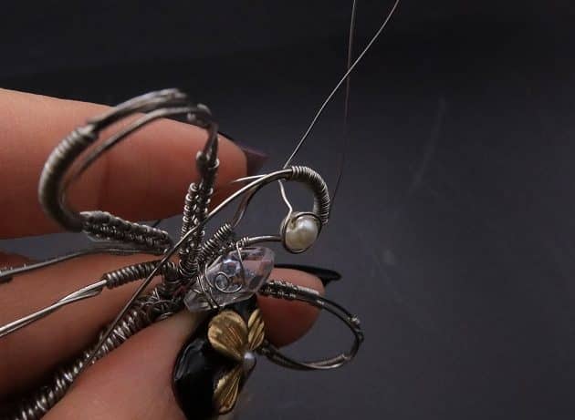 Wire-Wrapping Preciosa Crystal Drop Silver Dragonfly Pendant Tutorial 62