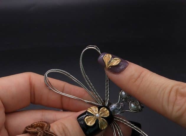 Wire-Wrapping Preciosa Crystal Drop Silver Dragonfly Pendant Tutorial 71