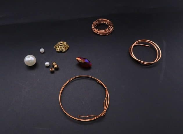 Wire-Wrapping Dreamy Birthstone Charm Crescent Pendant Tutorial 1