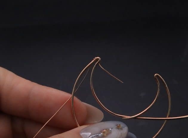Wire-Wrapping Dreamy Birthstone Charm Crescent Pendant Tutorial 10