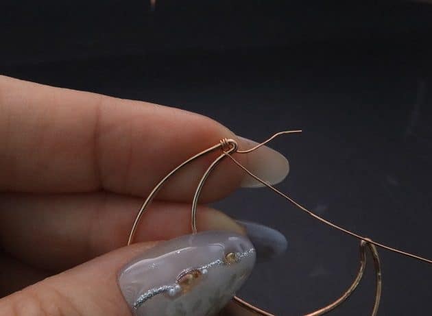 Wire-Wrapping Dreamy Birthstone Charm Crescent Pendant Tutorial 11