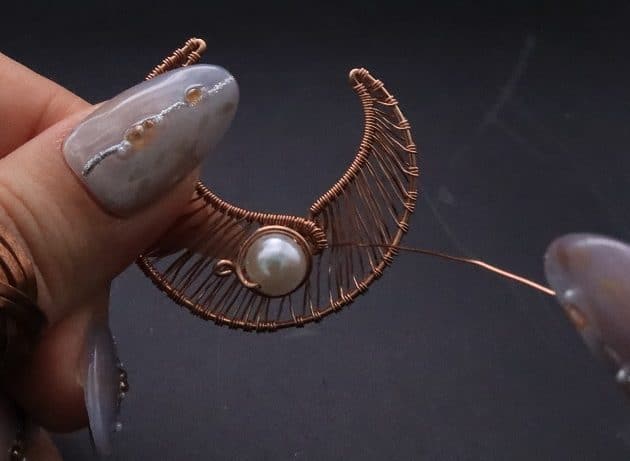 Wire-Wrapping Dreamy Birthstone Charm Crescent Pendant Tutorial 32