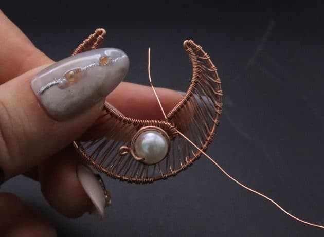 Wire-Wrapping Dreamy Birthstone Charm Crescent Pendant Tutorial 33