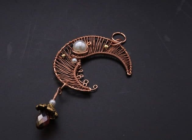 Wire-Wrapping Dreamy Birthstone Charm Crescent Pendant Tutorial 92