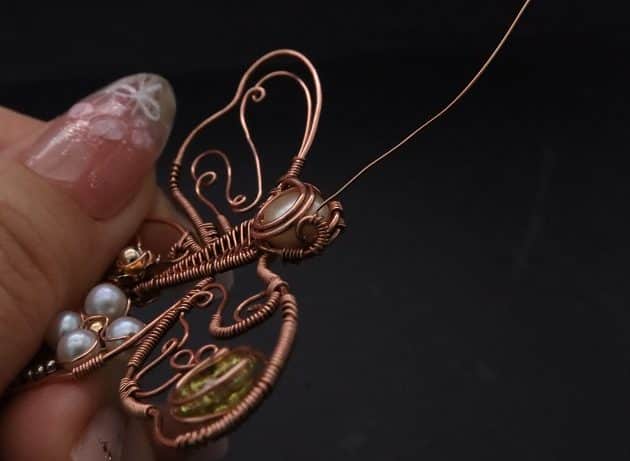 Wire-Wrapping Gleaming Filigree Butterfly Statement Pendant Tutorial 110