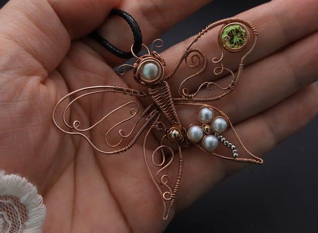 Wire-Wrapping Gleaming Filigree Butterfly Statement Pendant Tutorial 121