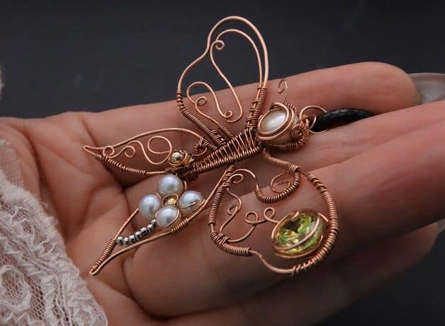 Wire-Wrapping Gleaming Filigree Butterfly Statement Pendant Tutorial 122