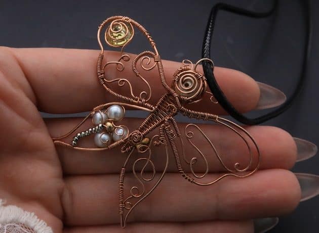 Wire-Wrapping Gleaming Filigree Butterfly Statement Pendant Tutorial 124