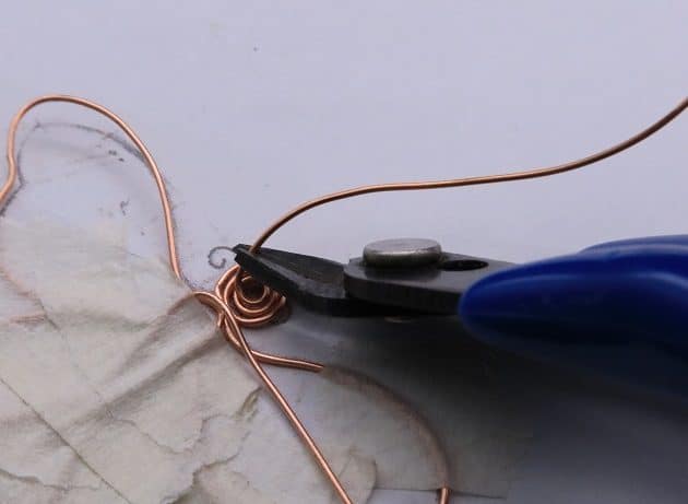 Wire-Wrapping Gleaming Filigree Butterfly Statement Pendant Tutorial 19