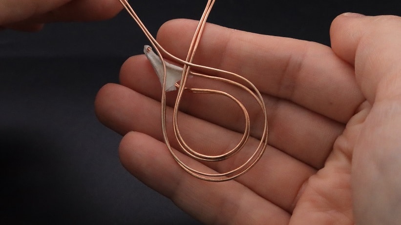 Wire-Wrapping Round Cut Peridot In Swirly Teardrop Pendant Tutorial